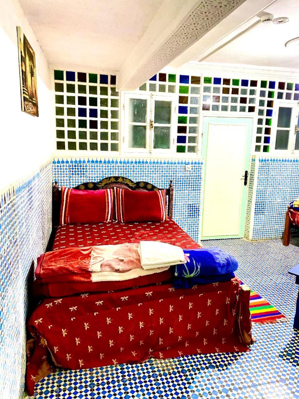 White And Blue Hostel Essaouira Buitenkant foto