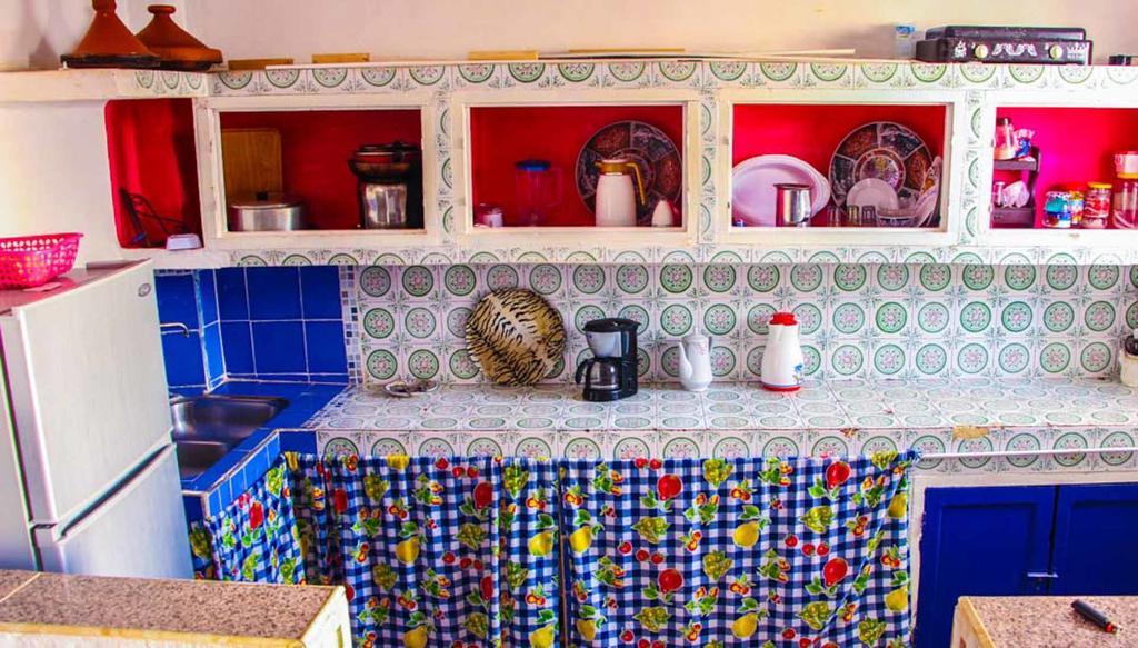 White And Blue Hostel Essaouira Buitenkant foto